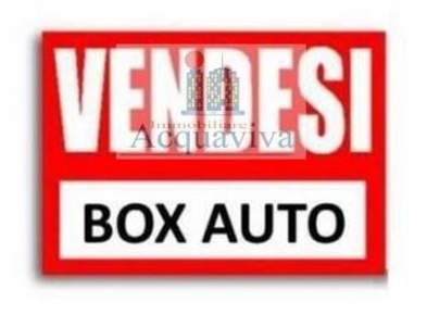 Foto Garage in via Sacchitelli, San Ferdinando di Puglia di 50 m²