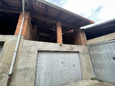 Foto Garage in Via Tarino 118, Cossato in vendita