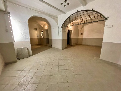 Foto Garage a Verbania Intra Centro Storico in vendita