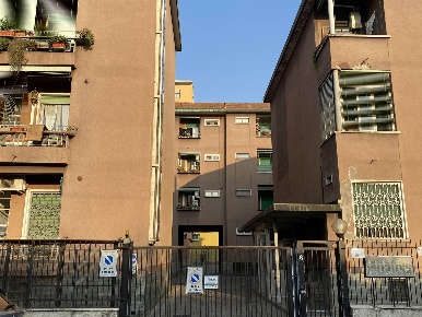 Foto Garage in VIA GUICCIARDI 6, Milano in vendita