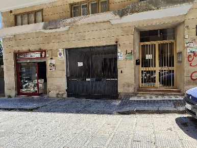 Foto Garage in via alberigo crescitelli, Avellino Centro Storico di 13 m²