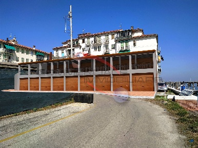 Foto Garage in via e bellemo, Chioggia Centro Storico di 15 m² con 1 locali
