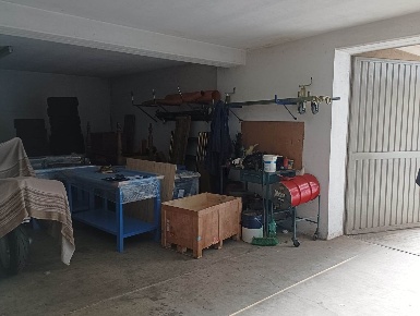 Foto Garage in Via Einaudi, Piacenza Sant'Antonio - Veggioletta di 70 m²