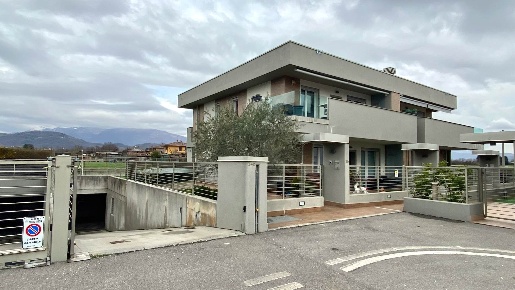 Foto Garage in VIA MARIO MERELLI 24, Terno d'Isola in vendita