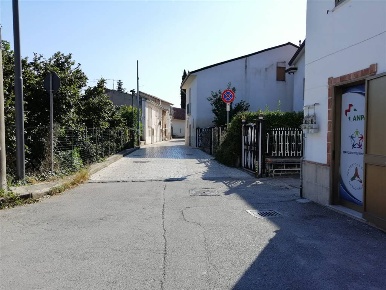 Foto Garage in via cortiglia 49, Avellino Valle, Pennini, Sant'Eustachio