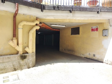 Foto Garage a Cava de' Tirreni Centro di 20 m² con 1 locali in vendita