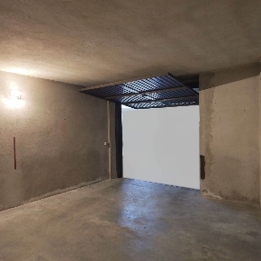 Foto Garage in Via Montecassino 11, Monza in vendita