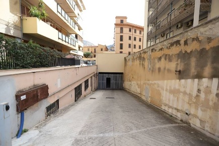 Foto Garage in VIA GIACINTO CARINI  14, Palermo in vendita