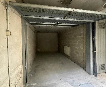 Foto Garage in Via Lombardia 12, Carugate in vendita