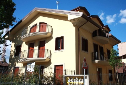 Foto Garage in Via Garibaldi 138, Cinisello Balsamo in vendita