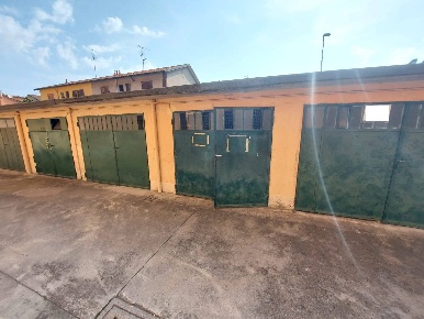Foto Garage in Via Verdi, Cernusco sul Naviglio in vendita