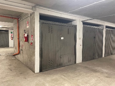 Foto Garage in VIA CANNA  11, Casale Monferrato Valentino, San Bernardino