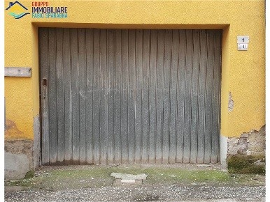 Foto Garage in VIA G. D'ANNUNZIO, Cellole Centro di 23 m² con 1 locali