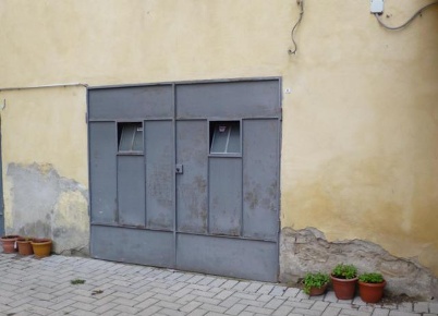 Foto Garage a Poggibonsi di 22 m² con 1 locali in vendita