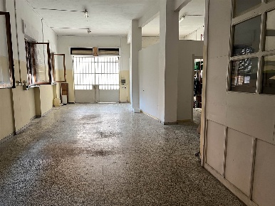 Foto Garage in via rattazzi, Novi Ligure di 100 m² con 3 locali in vendita