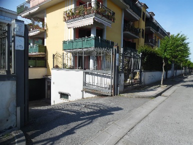 Foto Garage in via Alveo Sant'Alfonso 14, Angri Centro di 17 m² in vendita