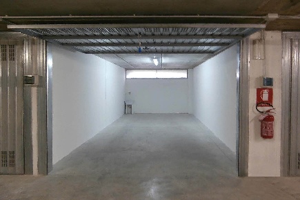 Foto Garage a Siena San Prospero di 23 m² con 1 locali in vendita