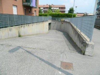 Foto Garage a Piossasco in vendita