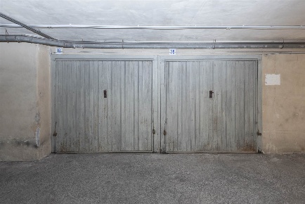 Foto Garage in Via Zangrì 26, Catania Barriera - Leucatia di 42 m²