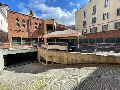 Foto Garage in VIA TREVIGI, Casale Monferrato Centro di 21 m² con 1 locali