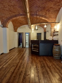 Foto Garage a Lucignano Centro di 60 m² con 4 locali in vendita
