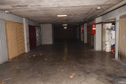 Foto Garage a Modena Sacca - Stazione di 15 m² con 1 locali in vendita