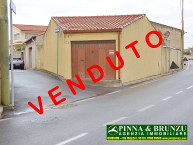 Foto Garage in corso eleonora 98, Nurachi di 30 m² con 1 locali in vendita