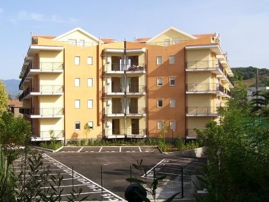 Foto Garage in Via Portogallo, Rende Santo Stefano di 34 m² con 1 locali