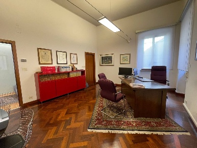 Foto Appartamento in Largo Crivelli, Ascoli Piceno di 114 m² con 5 locali