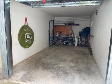 Foto Garage a Follonica San Luigi, Capannino, Corti Nuove di 8 m²