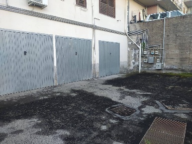 Foto Garage a Acireale Pennisi, Santa Maria Ammalati, Piano d'Api di 31 m²