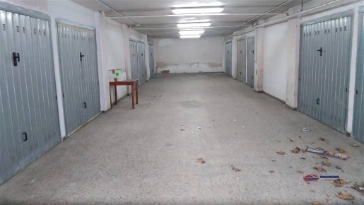 Foto Garage a Castrolibero Centro di 20 m² con 1 locali in vendita