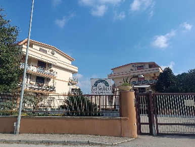 Foto Garage in Via Pier Paolo Pasolini, Caserta Ex Saint Gobain di 20 m²