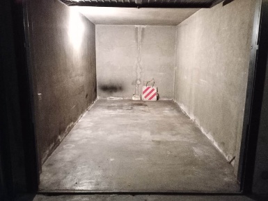Foto Garage in Via Montecassino 11, Monza in vendita