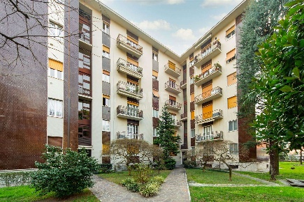 Foto Garage in via amendola 16, Monza in vendita
