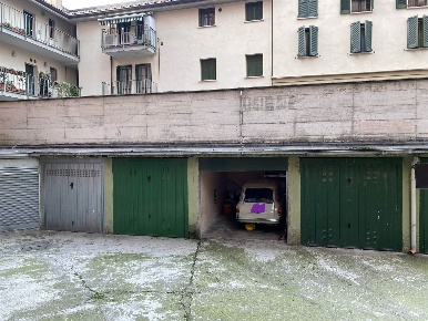 Foto Garage in Via Mantegazza  25/4, Milano in vendita