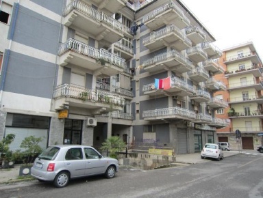Foto Garage in VIA CARDUCCI, Corigliano-Rossano Rossano Stazione di 28 m²