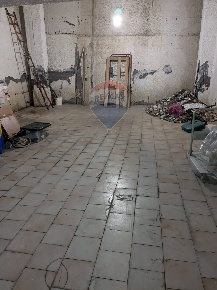 Foto Box in via MASTROCICCIO, Giardini-Naxos in vendita