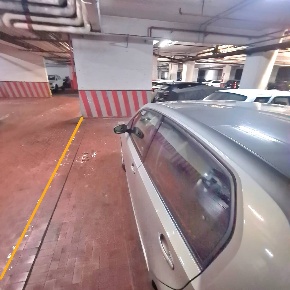 Foto Box in Via Antonio Cantore, Genova in vendita