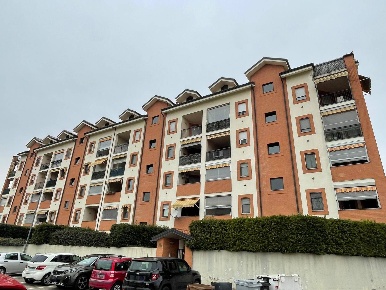 Foto Box in Viale dei Parchi, Nichelino in vendita