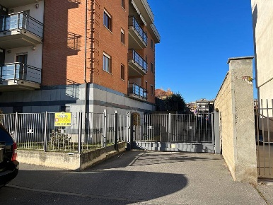 Foto Box in via Fabbrichetta, Collegno in vendita