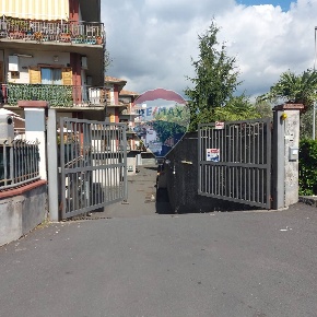 Foto Box in via etna, Tremestieri Etneo Centro Storico di 45 m² in vendita