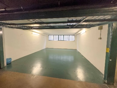 Foto Box in Via Sondrio, Torino in vendita