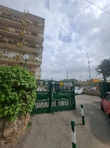 Foto Box a Marigliano in vendita