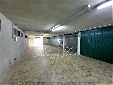 Foto Box a Albenga di 35 m² con 2 locali in vendita