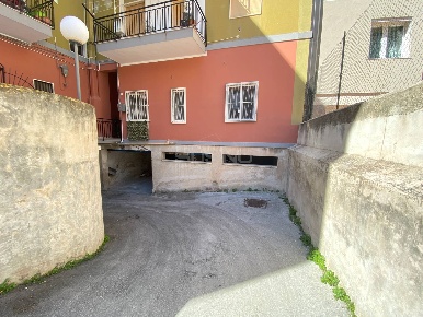 Foto Box in VIA DELL'OLIMPIADE, Siracusa Tica - Zecchino di 20 m²