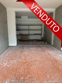 Foto Box in Via Palmanova, Milano in vendita