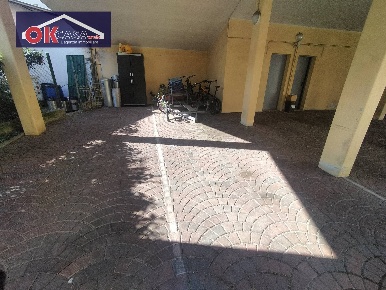 Foto Box in Via della Marcelliana, Monfalcone Centro di 20 m² con 1 locali