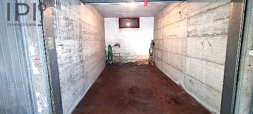 Foto Box a Cairo Montenotte di 14 m² con 1 locali in vendita