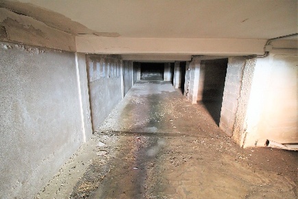 Foto Box in Ronco I Via Tisia, Siracusa Tica - Zecchino di 1000 m²